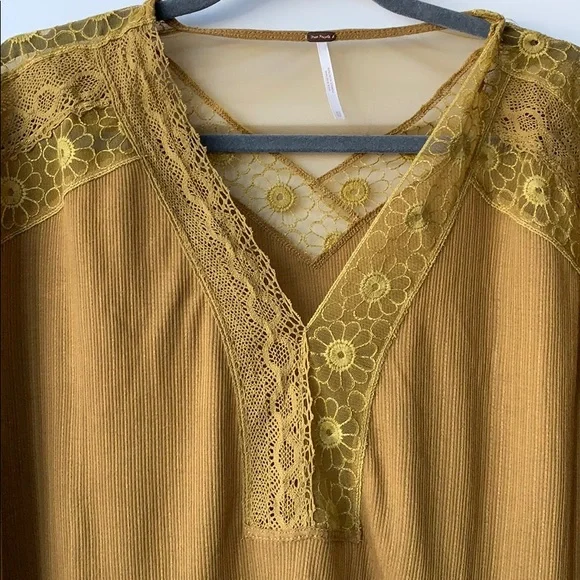 Free People Lola Lace Trim V-Neck - Picture 3 of 10